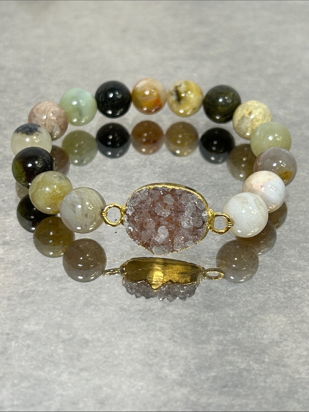 Multicolor Agate Stone Bead Bracelet with Gold Foiled Druzy Stone Connector